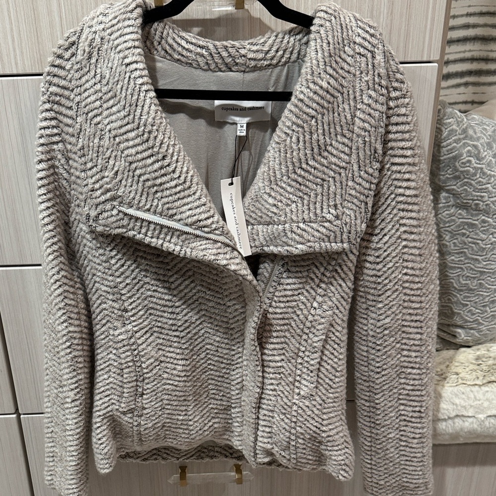 NWT cupcakes and cashmere Textured Women's Jacket M
